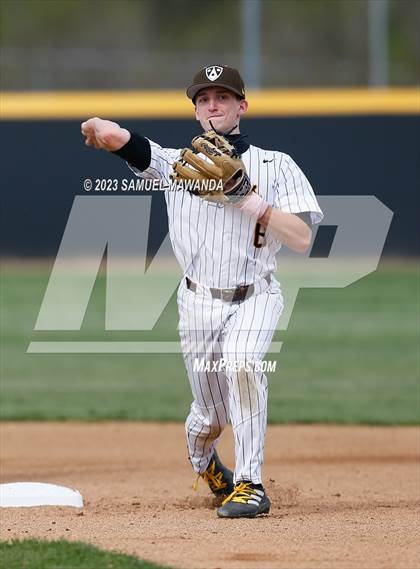 Thumbnail 2 in  Loyola @ Crespi photogallery.