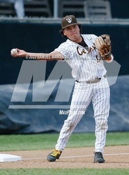 Thumbnail 3 in  Loyola @ Crespi photogallery.