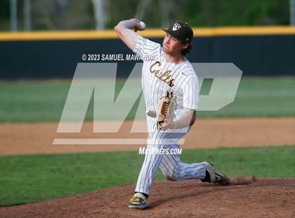 Thumbnail 3 in  Loyola @ Crespi photogallery.