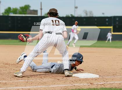 Thumbnail 3 in  Loyola @ Crespi photogallery.