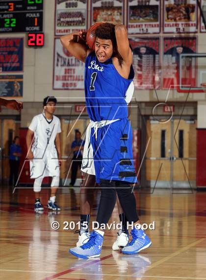 Thumbnail 1 in Price vs Sierra Canyon (CIF SoCal Regional D5 Final) photogallery.