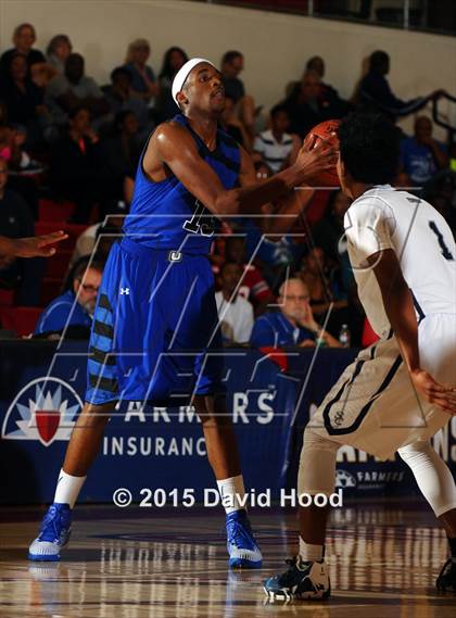 Thumbnail 2 in Price vs Sierra Canyon (CIF SoCal Regional D5 Final) photogallery.