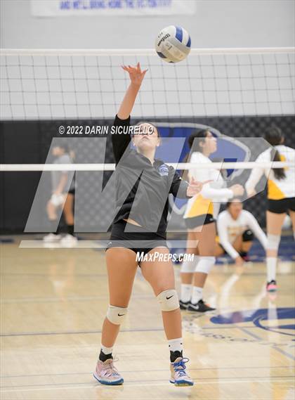 Thumbnail 2 in Marcos de Niza @ Mesquite photogallery.