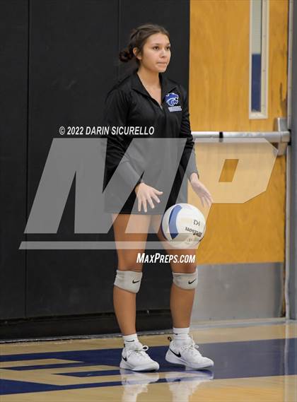 Thumbnail 2 in Marcos de Niza @ Mesquite photogallery.
