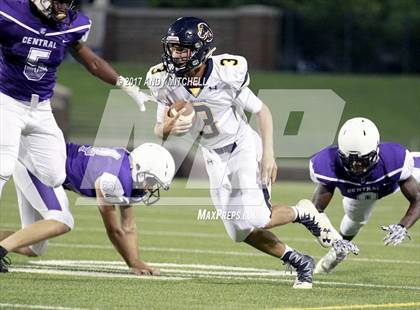 Thumbnail 2 in Walker Valley vs. Chattanooga Central (Chattanooga Kickoff Classic) photogallery.
