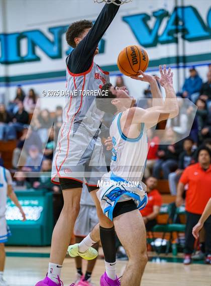 Thumbnail 3 in Irvine vs. Pasadena (CIF-SS Div 2A Round 2) photogallery.