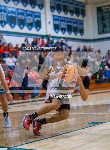 Thumbnail 2 in Irvine vs. Pasadena (CIF-SS Div 2A Round 2) photogallery.