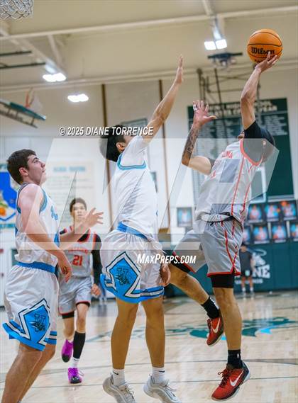 Thumbnail 3 in Irvine vs. Pasadena (CIF-SS Div 2A Round 2) photogallery.