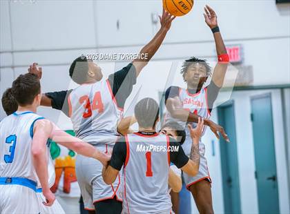 Thumbnail 2 in Irvine vs. Pasadena (CIF-SS Div 2A Round 2) photogallery.