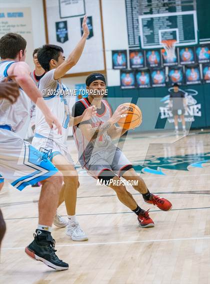 Thumbnail 1 in Irvine vs. Pasadena (CIF-SS Div 2A Round 2) photogallery.