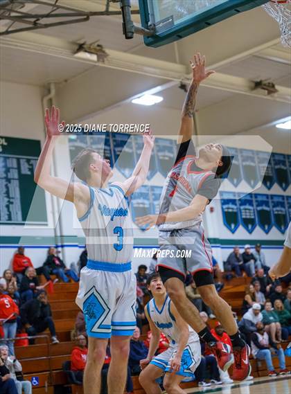 Thumbnail 3 in Irvine vs. Pasadena (CIF-SS Div 2A Round 2) photogallery.