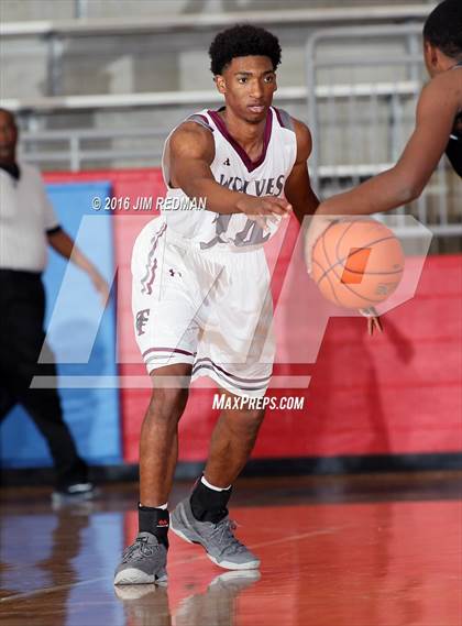 Thumbnail 3 in Mansfield Timberview vs Carver (Thanksgiving Hoopfest) photogallery.