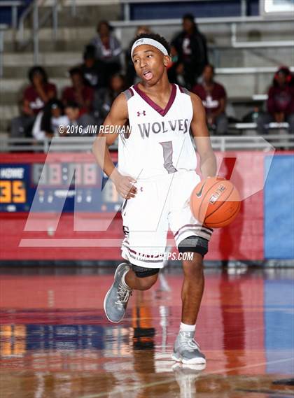 Thumbnail 2 in Mansfield Timberview vs Carver (Thanksgiving Hoopfest) photogallery.