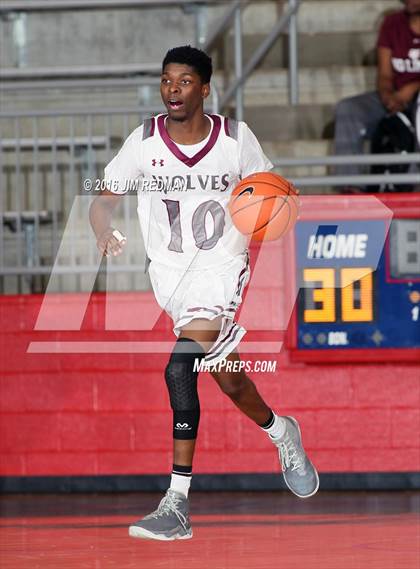 Thumbnail 3 in Mansfield Timberview vs Carver (Thanksgiving Hoopfest) photogallery.