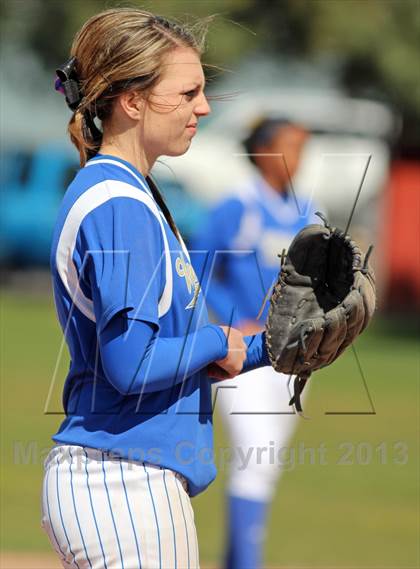 Thumbnail 2 in Buhach Colony vs Waterford (Ceres Tournament) photogallery.