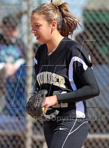 Thumbnail 2 in Buhach Colony vs Waterford (Ceres Tournament) photogallery.