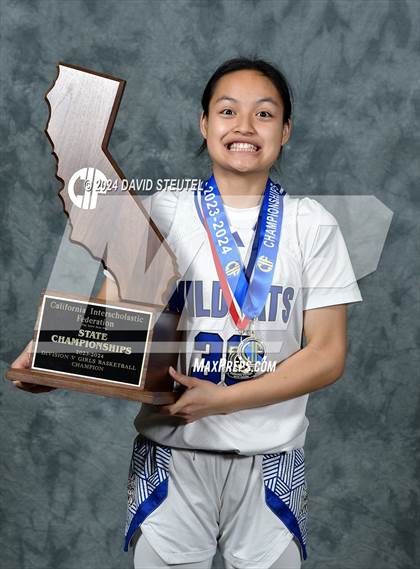 Thumbnail 1 in Oakland (CIF State D5 Awards) photogallery.