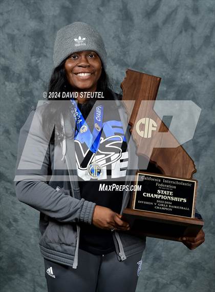Thumbnail 1 in Oakland (CIF State D5 Awards) photogallery.