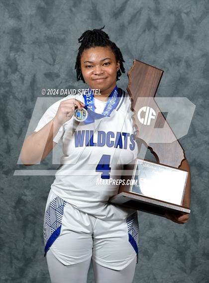 Thumbnail 1 in Oakland (CIF State D5 Awards) photogallery.