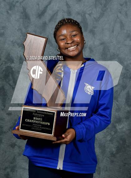 Thumbnail 2 in Oakland (CIF State D5 Awards) photogallery.