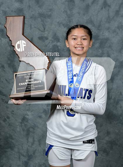 Thumbnail 2 in Oakland (CIF State D5 Awards) photogallery.