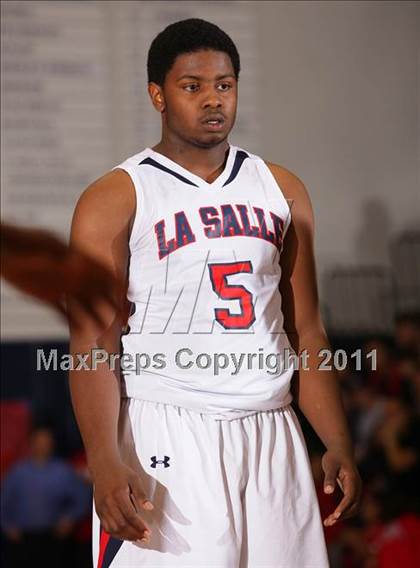 Thumbnail 1 in La Salle vs. Buckley (CIF SS Playoffs) photogallery.