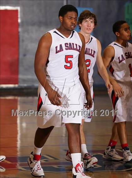 Thumbnail 1 in La Salle vs. Buckley (CIF SS Playoffs) photogallery.