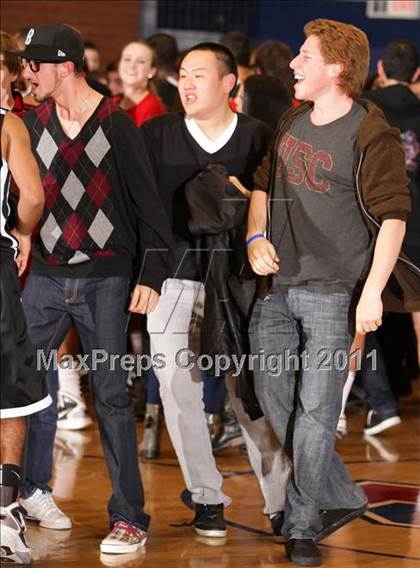 Thumbnail 3 in La Salle vs. Buckley (CIF SS Playoffs) photogallery.