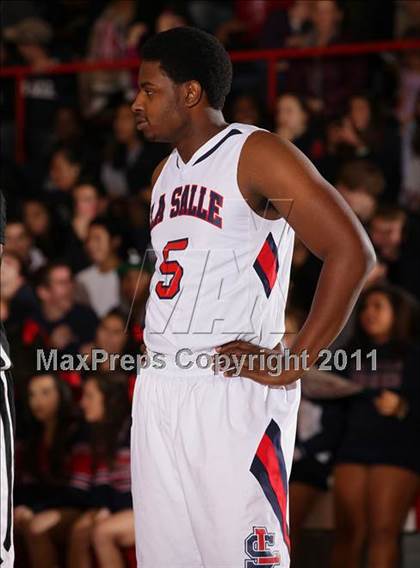 Thumbnail 3 in La Salle vs. Buckley (CIF SS Playoffs) photogallery.