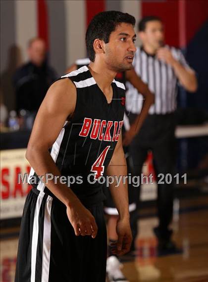 Thumbnail 3 in La Salle vs. Buckley (CIF SS Playoffs) photogallery.