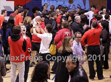 Thumbnail 2 in La Salle vs. Buckley (CIF SS Playoffs) photogallery.
