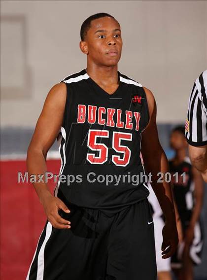 Thumbnail 3 in La Salle vs. Buckley (CIF SS Playoffs) photogallery.