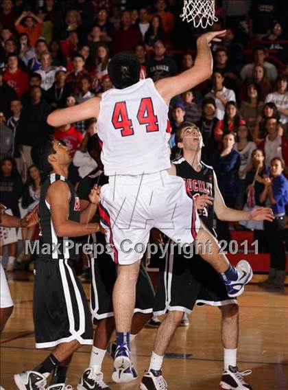 Thumbnail 3 in La Salle vs. Buckley (CIF SS Playoffs) photogallery.