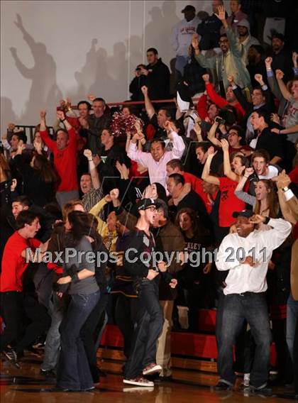 Thumbnail 1 in La Salle vs. Buckley (CIF SS Playoffs) photogallery.
