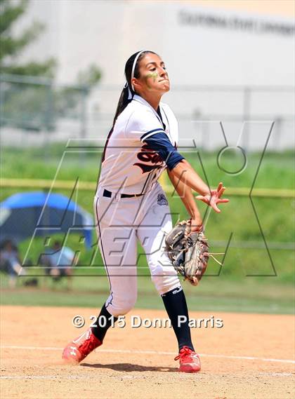 Thumbnail 2 in Garfield vs. Chavez (CIF LA Section Division 2 (Final) photogallery.