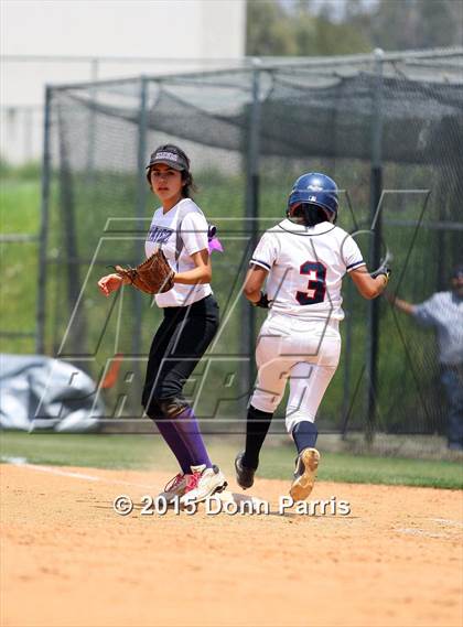 Thumbnail 3 in Garfield vs. Chavez (CIF LA Section Division 2 (Final) photogallery.