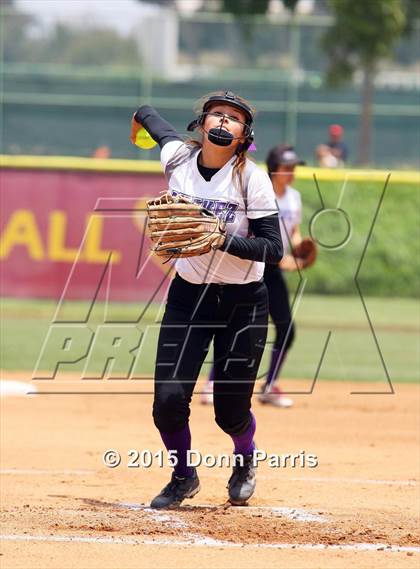 Thumbnail 2 in Garfield vs. Chavez (CIF LA Section Division 2 (Final) photogallery.