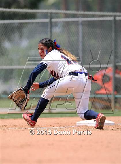 Thumbnail 3 in Garfield vs. Chavez (CIF LA Section Division 2 (Final) photogallery.