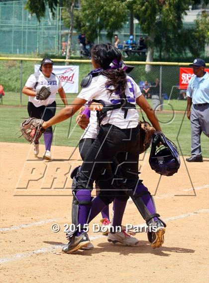 Thumbnail 3 in Garfield vs. Chavez (CIF LA Section Division 2 (Final) photogallery.