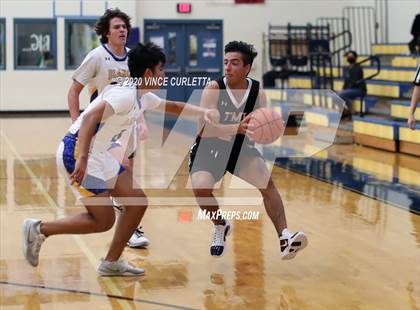 Thumbnail 3 in TMI-Episcopal @ Blanco photogallery.