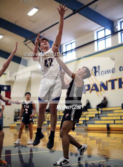 Thumbnail 3 in TMI-Episcopal @ Blanco photogallery.