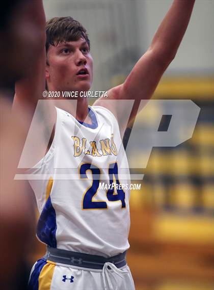 Thumbnail 1 in TMI-Episcopal @ Blanco photogallery.