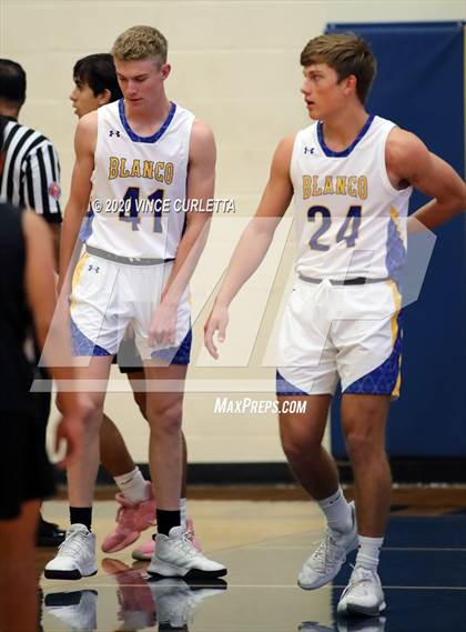 Thumbnail 3 in TMI-Episcopal @ Blanco photogallery.