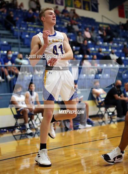 Thumbnail 2 in TMI-Episcopal @ Blanco photogallery.