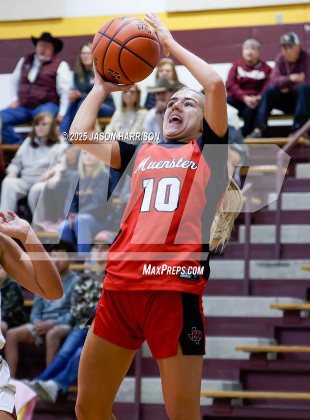 Muenster @ Collinsville