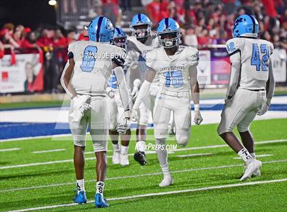 Thumbnail 2 in James Clemens @ Bob Jones photogallery.