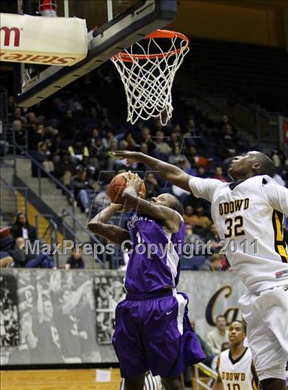 Thumbnail 1 in Sacramento @ Bishop O'Dowd (MLK Classic) photogallery.
