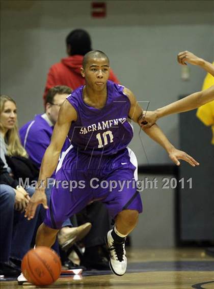 Thumbnail 2 in Sacramento @ Bishop O'Dowd (MLK Classic) photogallery.