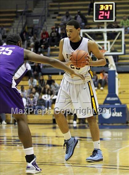 Thumbnail 3 in Sacramento @ Bishop O'Dowd (MLK Classic) photogallery.