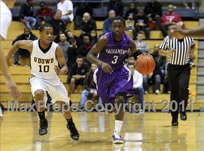 Thumbnail 2 in Sacramento @ Bishop O'Dowd (MLK Classic) photogallery.